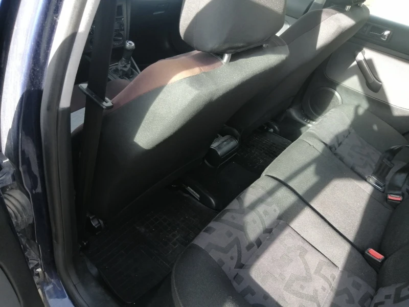 VW Bora, снимка 6 - Автомобили и джипове - 52506214