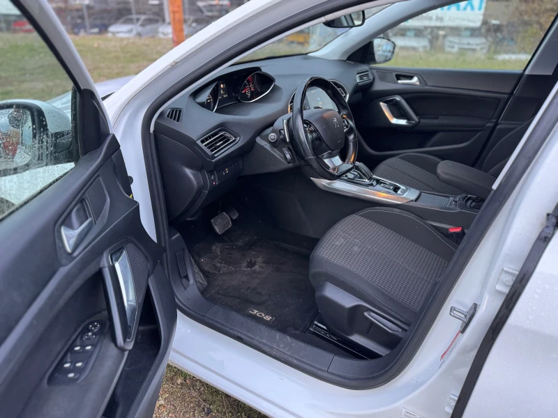 Peugeot 308 1.5HDI-EAT8-131-NAVI-EURO6, снимка 10 - Автомобили и джипове - 52567521