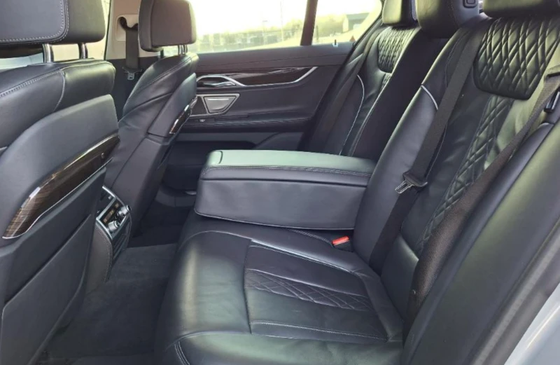 BMW 730 D| 4x4| FACE| EXECUTIVE, снимка 6 - Автомобили и джипове - 53261954