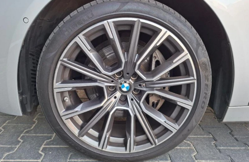 BMW 730 D| 4x4| FACE| EXECUTIVE, снимка 8 - Автомобили и джипове - 53261954