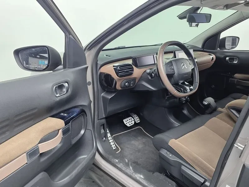 Citroen C4 Cactus 1.6/BLUEHDI/SHINE/ПАНОРАМА/KEYLESS, снимка 10 - Автомобили и джипове - 56698539