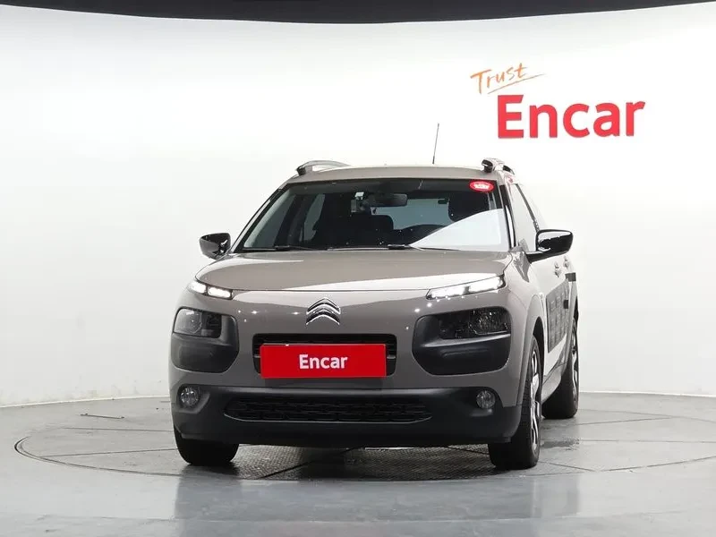 Citroen C4 Cactus 1.6/BLUEHDI/SHINE/ПАНОРАМА/KEYLESS, снимка 3 - Автомобили и джипове - 56698539