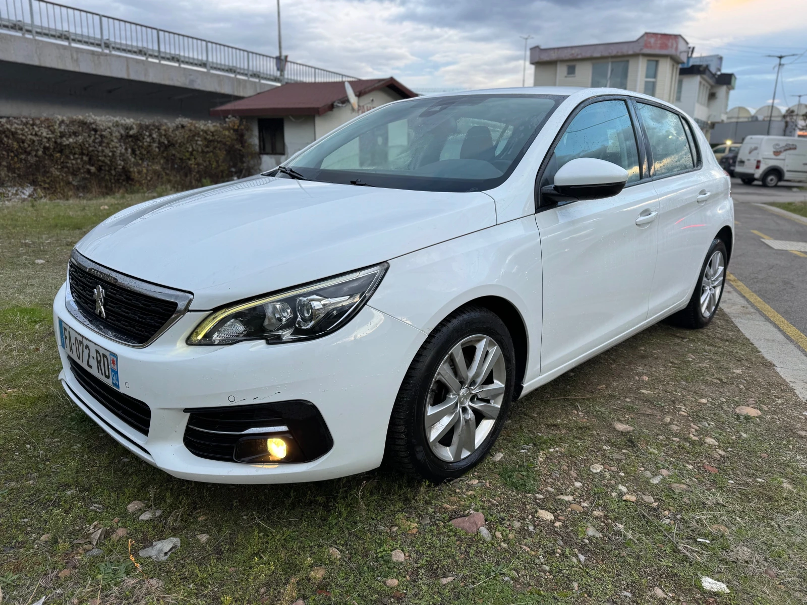 Peugeot 308 1.5HDI-EAT8-131-NAVI-EURO6, снимка 1