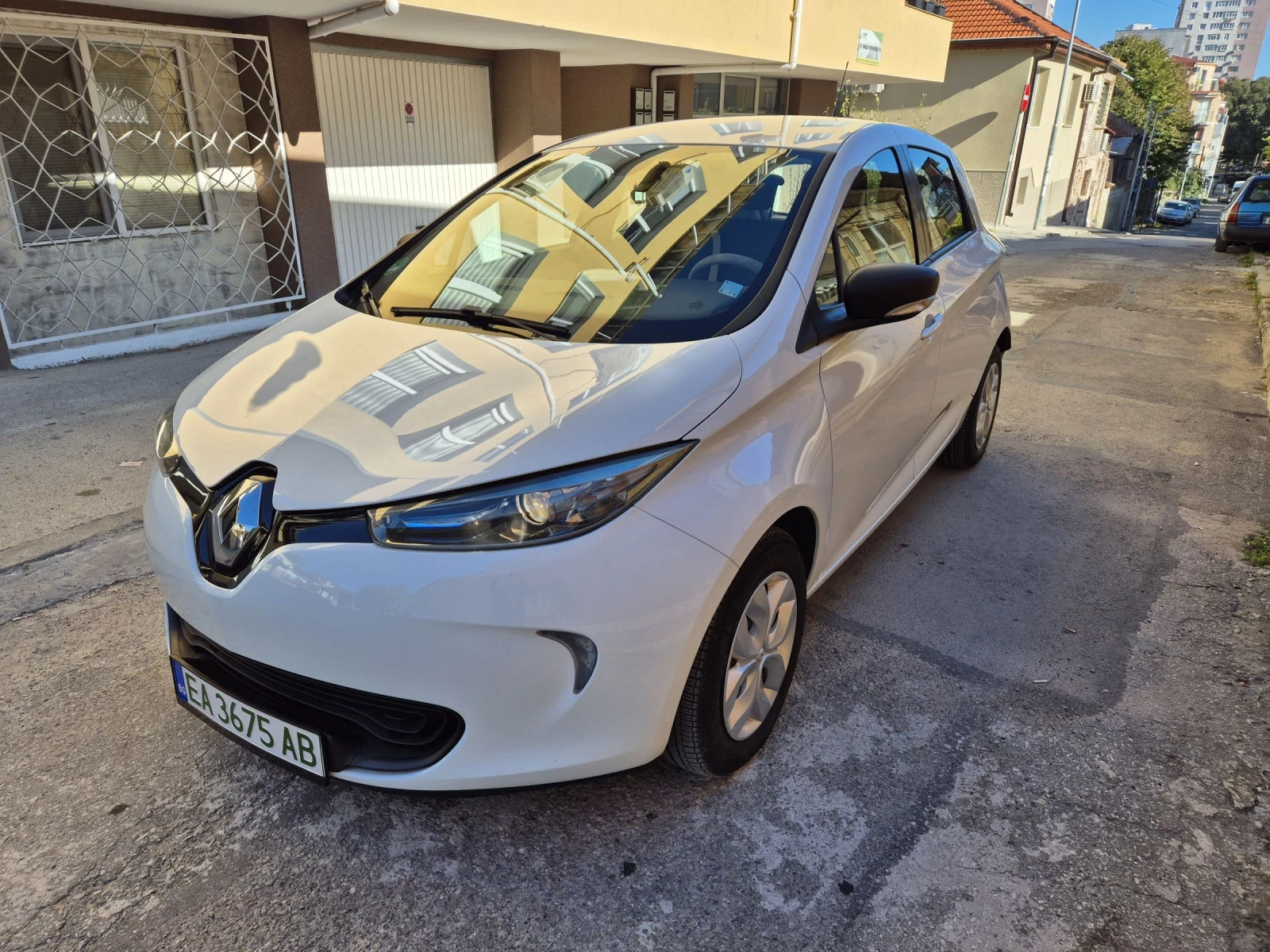 Renault Zoe 41kWh - изображение 2