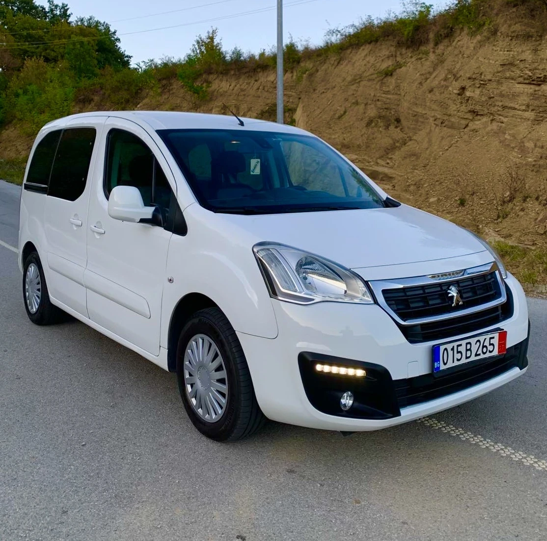 Peugeot Partner * ИТАЛИЯ* ТОП СЪСТОЯНИЕ - изображение 4