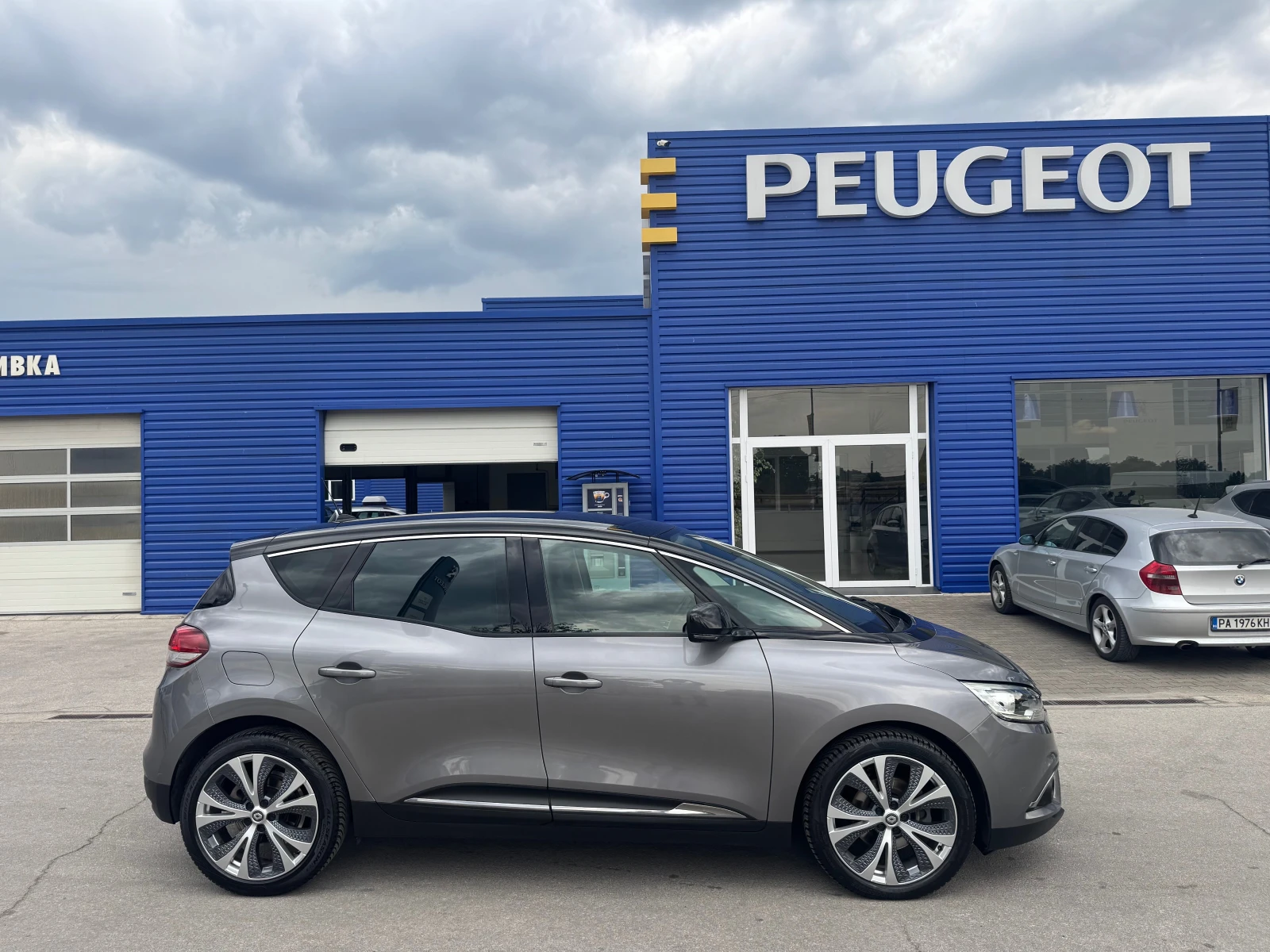 Renault Scenic Energy intense 1.5cdi 110ks - изображение 6