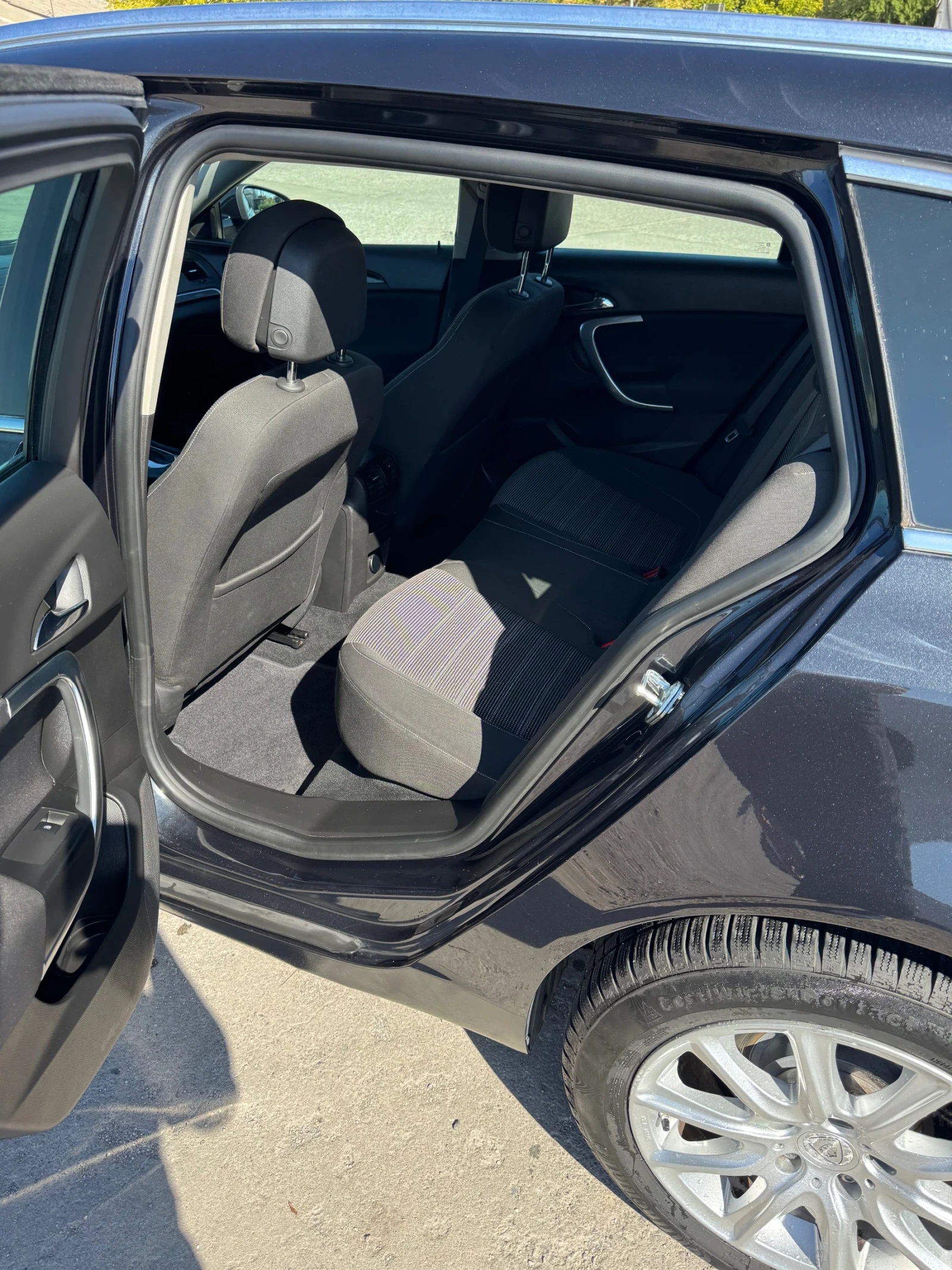 Opel Insignia SPORTS TOURER SW - изображение 8