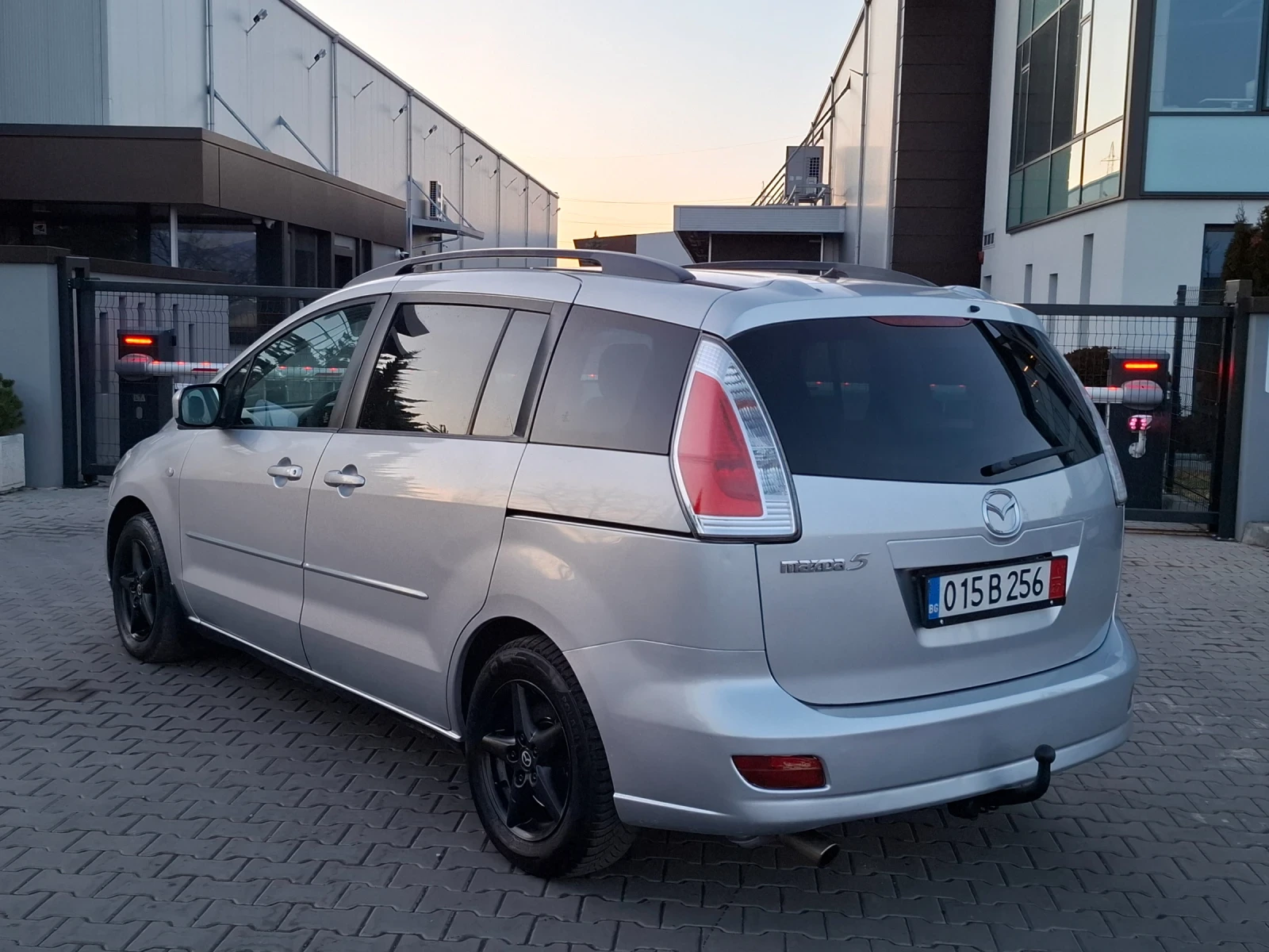 Mazda 5 1.8i* (115��)* FACELIFT* 7-������* HOB BHOC*  | Mobile.bg � ����������� 5