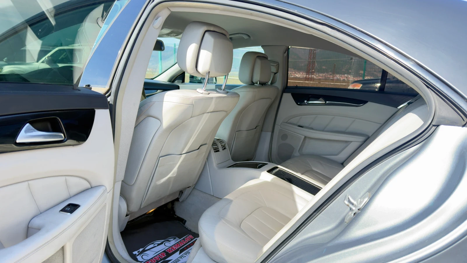 Mercedes-Benz CLS 350, снимка 10 - Автомобили и джипове - 53815459