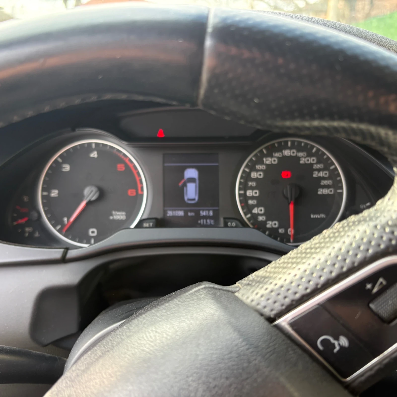 Audi A4 2.0TDI 170к.с. Quattro, снимка 6 - Автомобили и джипове - 54158948