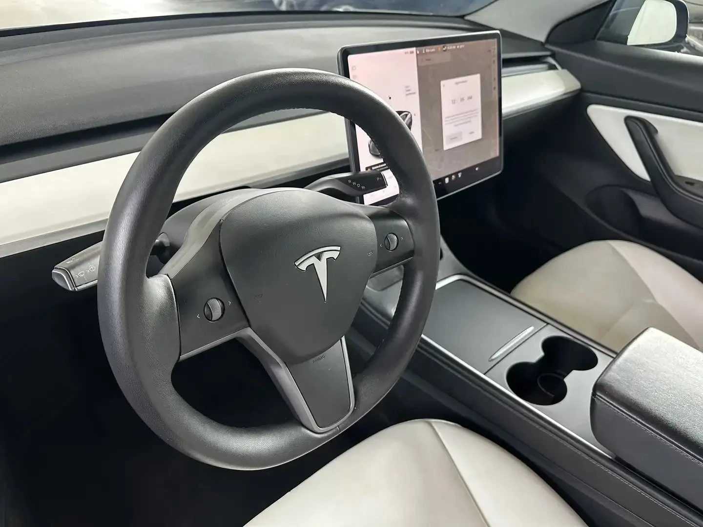 Tesla Model 3 Standard Range Plus, снимка 7 - Автомобили и джипове - 54190590