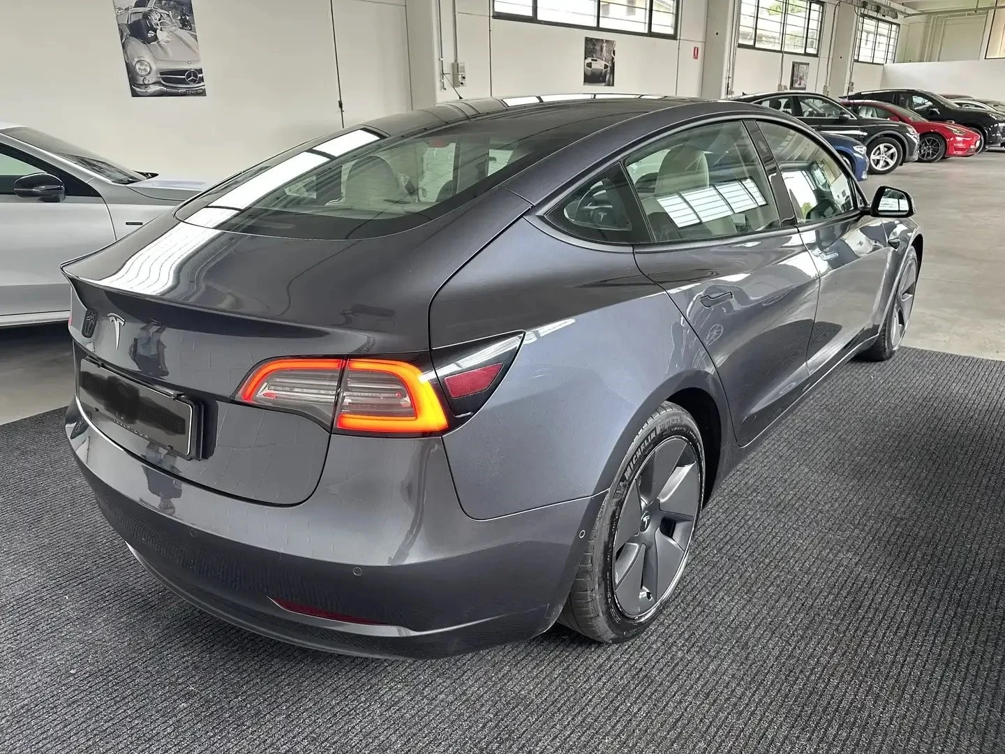 Tesla Model 3 Standard Range Plus, снимка 4 - Автомобили и джипове - 54190590