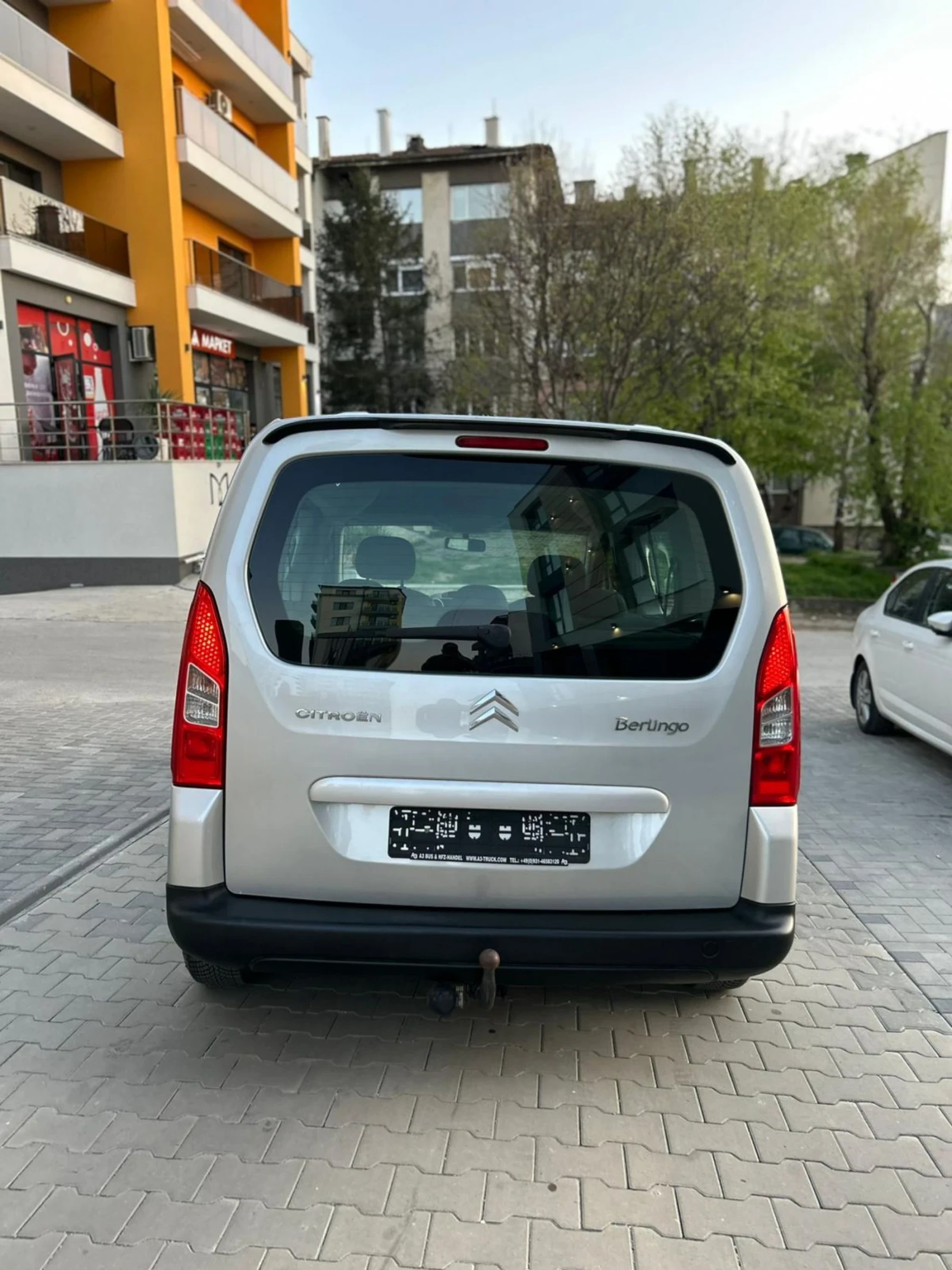 Citroen Berlingo 1.6HDI, снимка 5 - Автомобили и джипове - 54284920