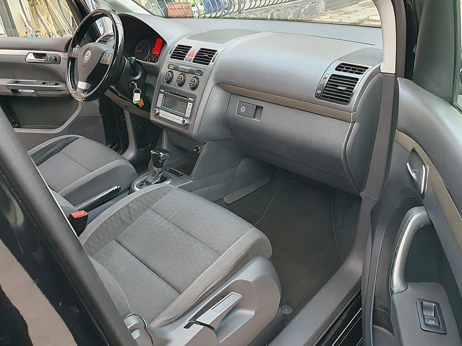 VW Touran 1.9TDI-105k.s.-DSG- 7�����! | Mobile.bg � ����������� 12