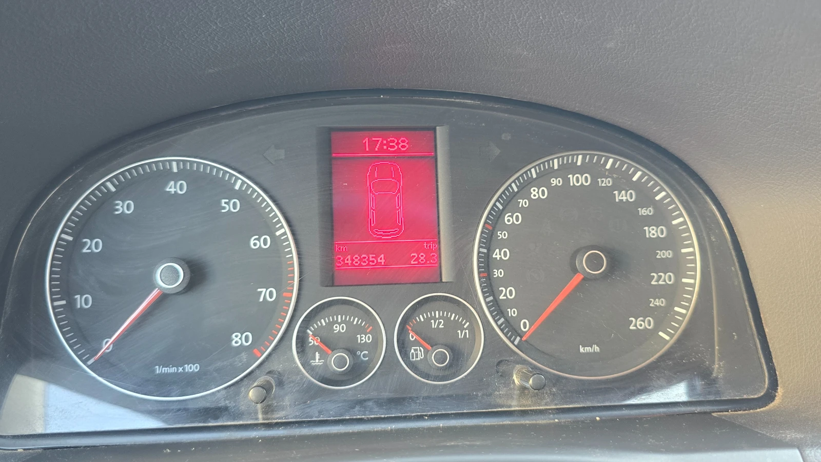 VW Touran 2.0 LPG/CNG, снимка 8 - Автомобили и джипове - 54411149