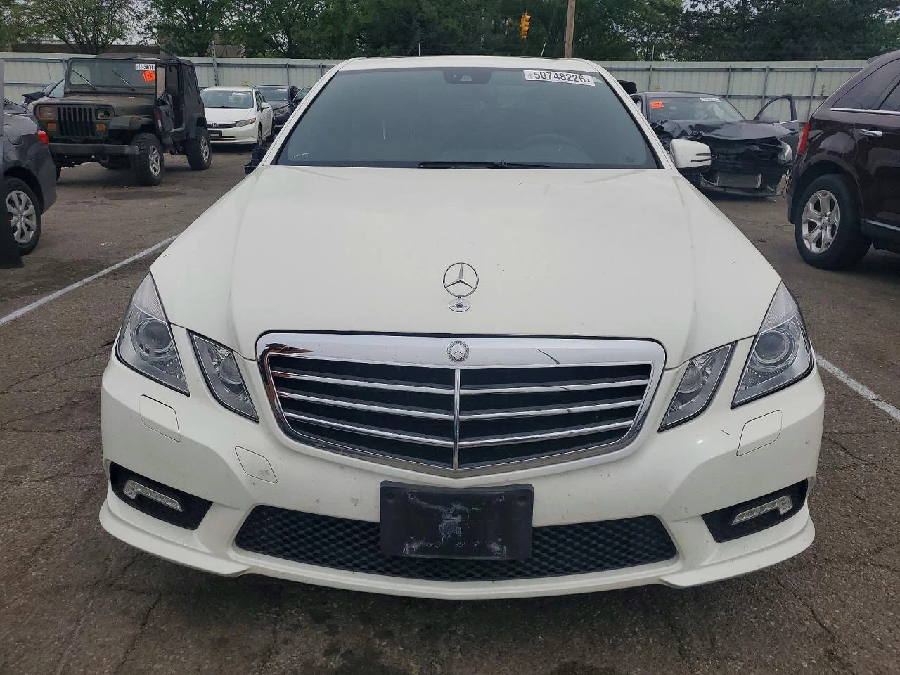 Mercedes-Benz E 500 AMG* 4MATIC* Harman Kardon* Обдухване* Масаж, снимка 2 - Автомобили и джипове - 54448677