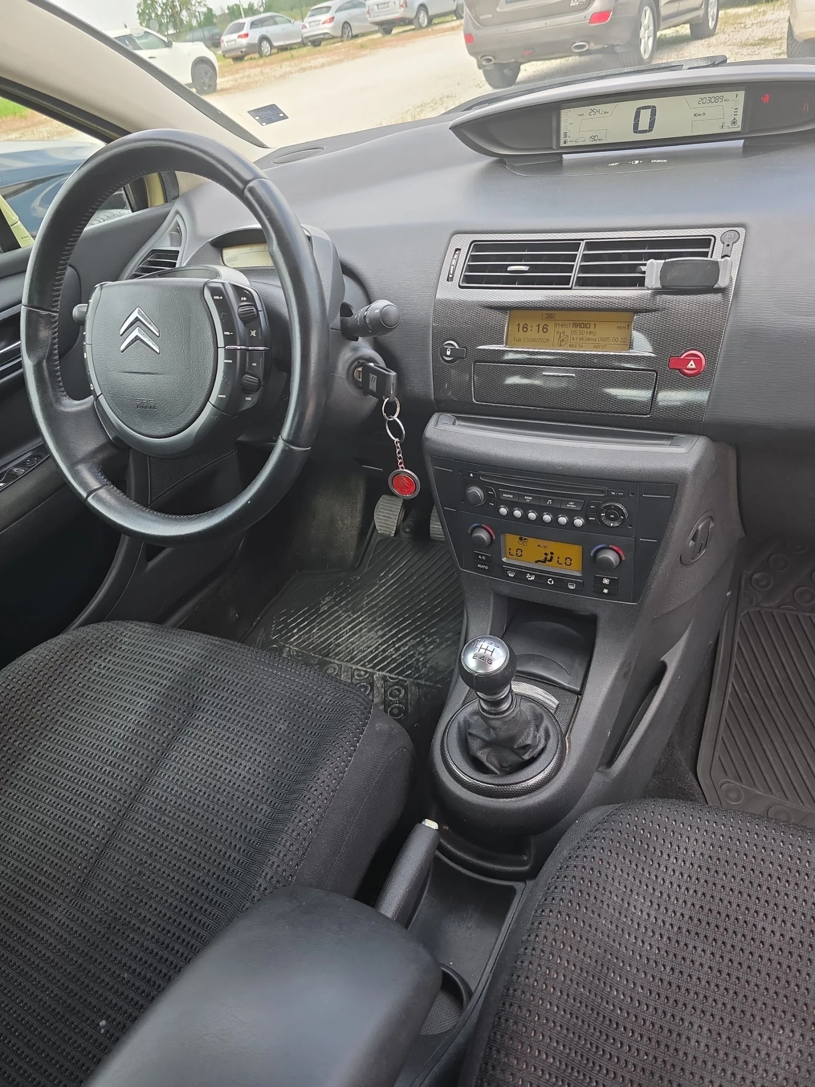 Citroen C4 2.0D  136ps, снимка 13 - Автомобили и джипове - 55012831