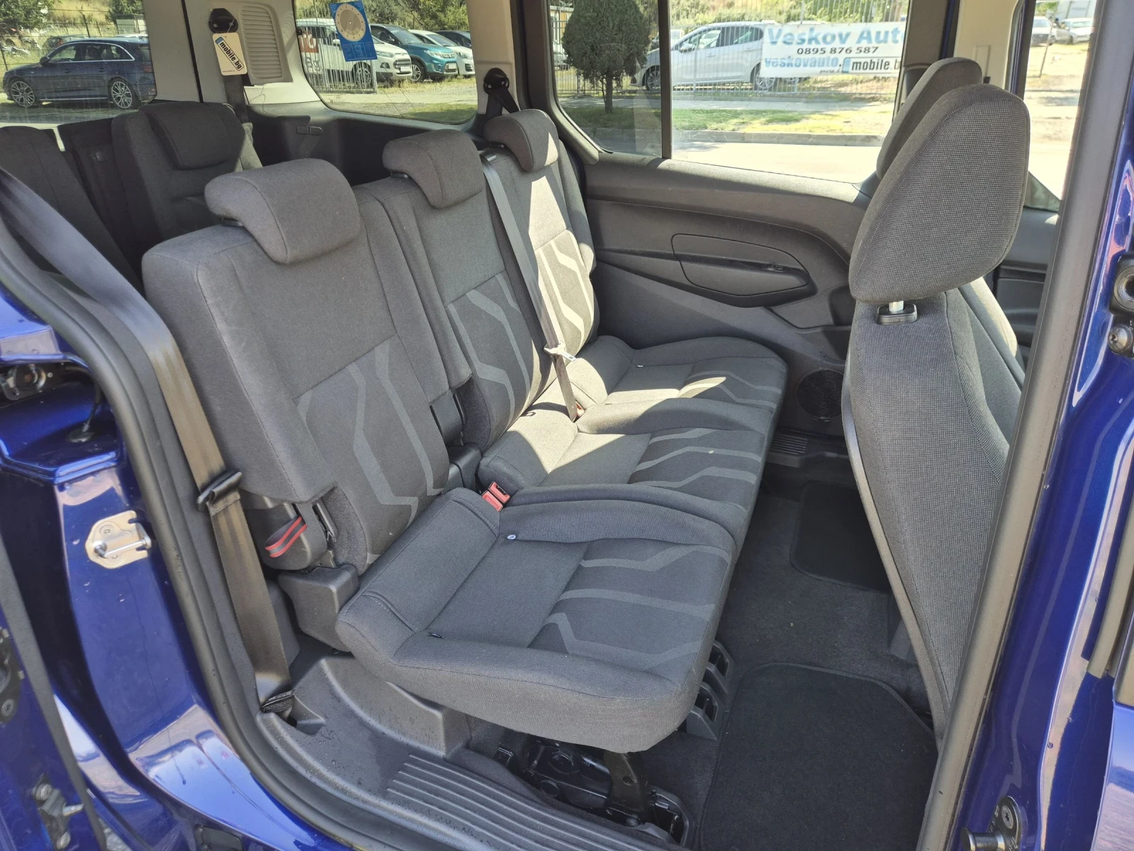 Ford Connect 1.5dci  7места, снимка 15 - Автомобили и джипове - 55102734
