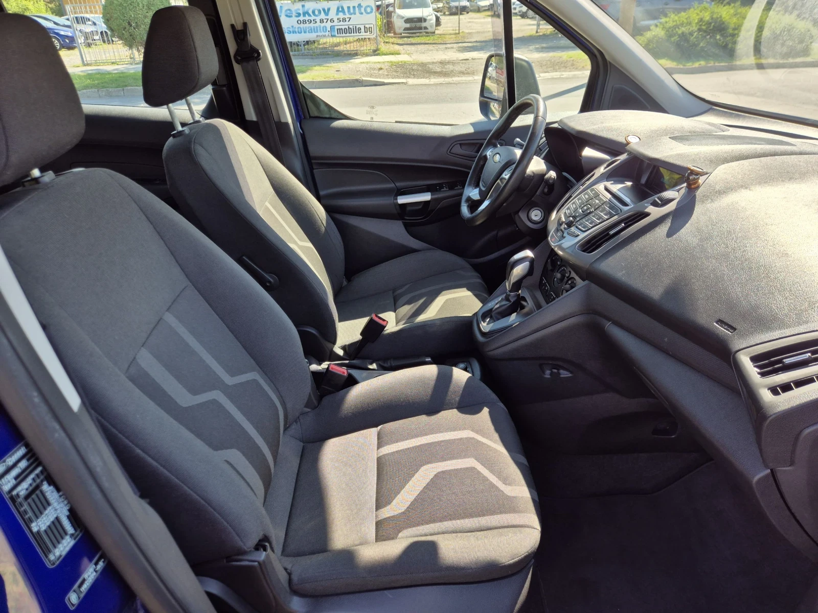 Ford Connect 1.5dci  7места, снимка 13 - Автомобили и джипове - 55102734