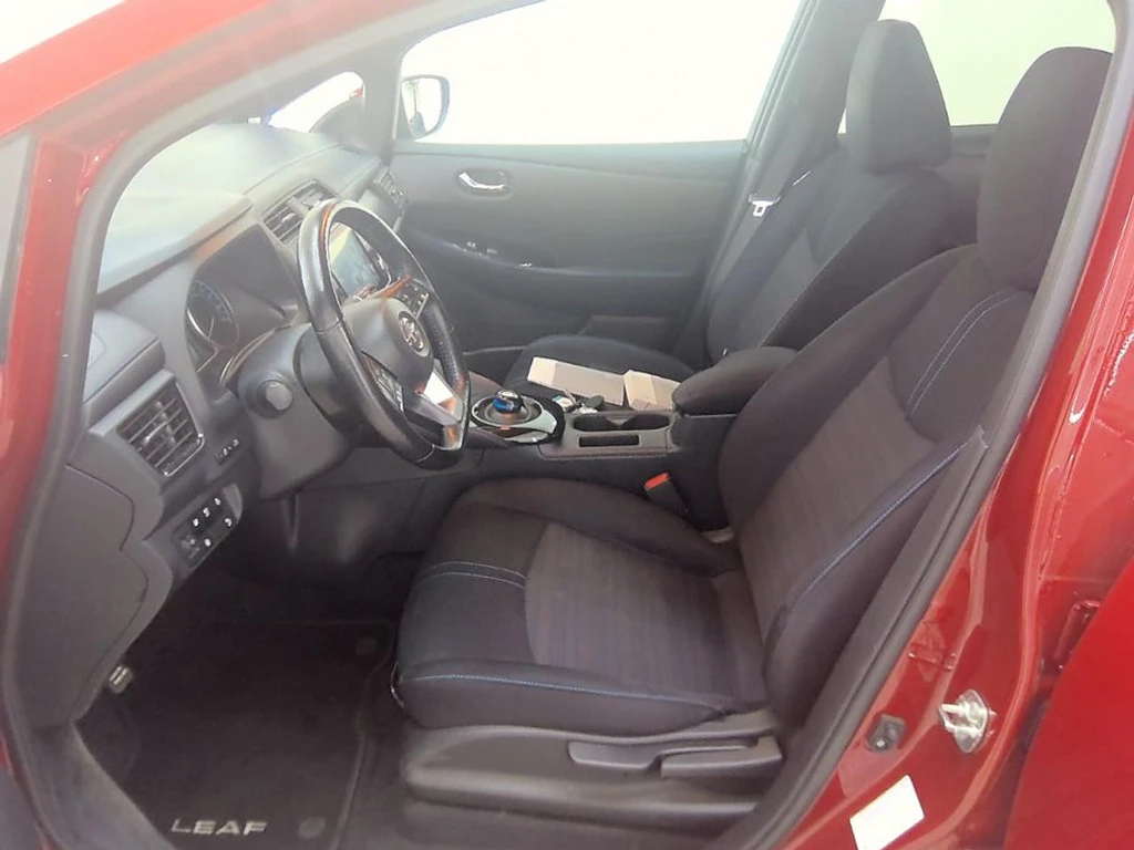 Nissan Leaf  40 kWh N - connecta, снимка 6 - Автомобили и джипове - 55185176
