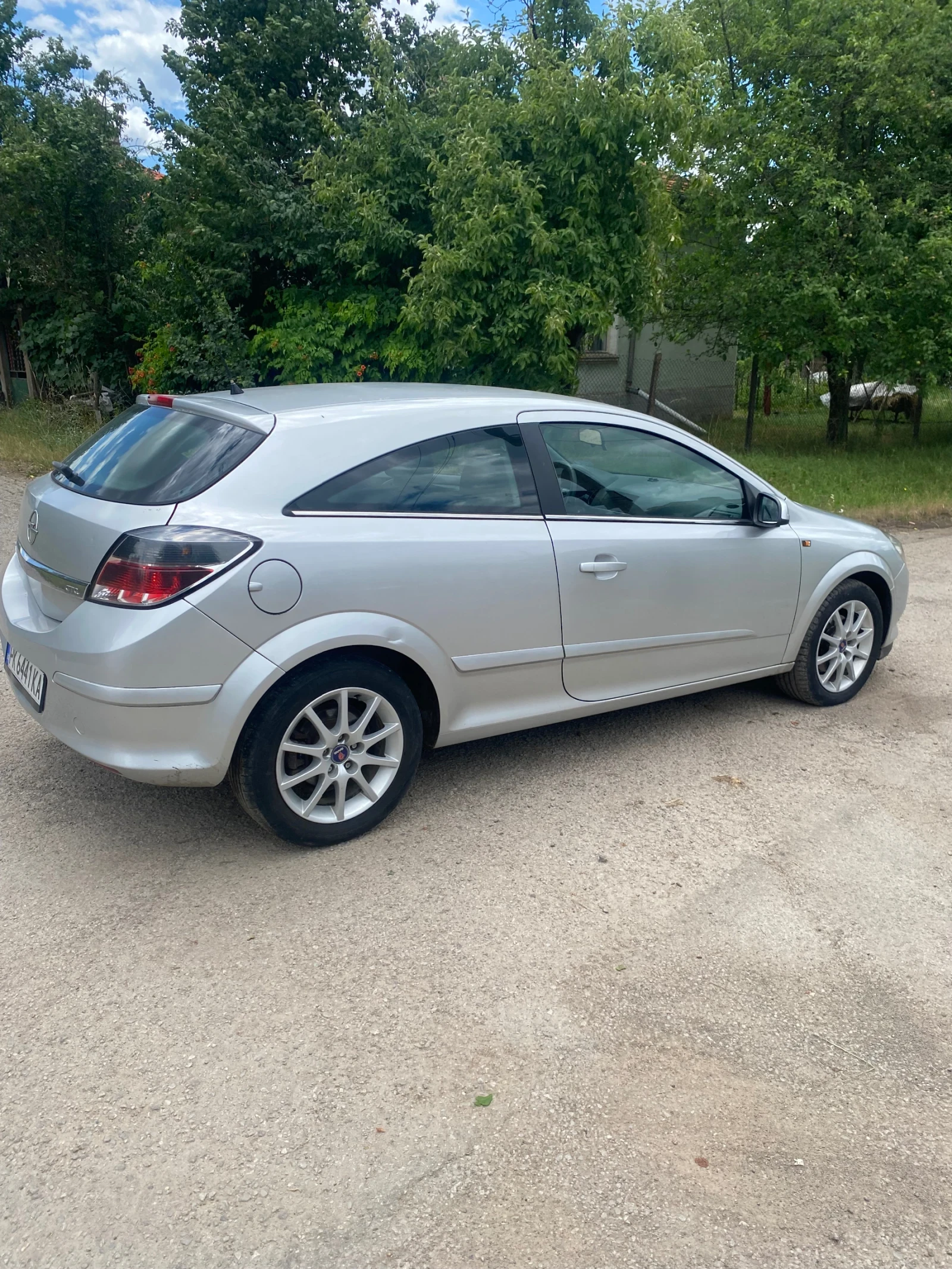 Opel Astra 1.7cdti, снимка 2 - Автомобили и джипове - 55262211