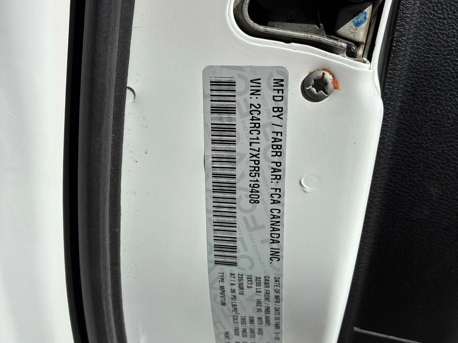 Chrysler Pacifica * Touring L * АВТОКРЕДИТ БЕЗ ПЪРВОНАЧАЛНА ВНОСКА* , снимка 10 - Автомобили и джипове - 55974286