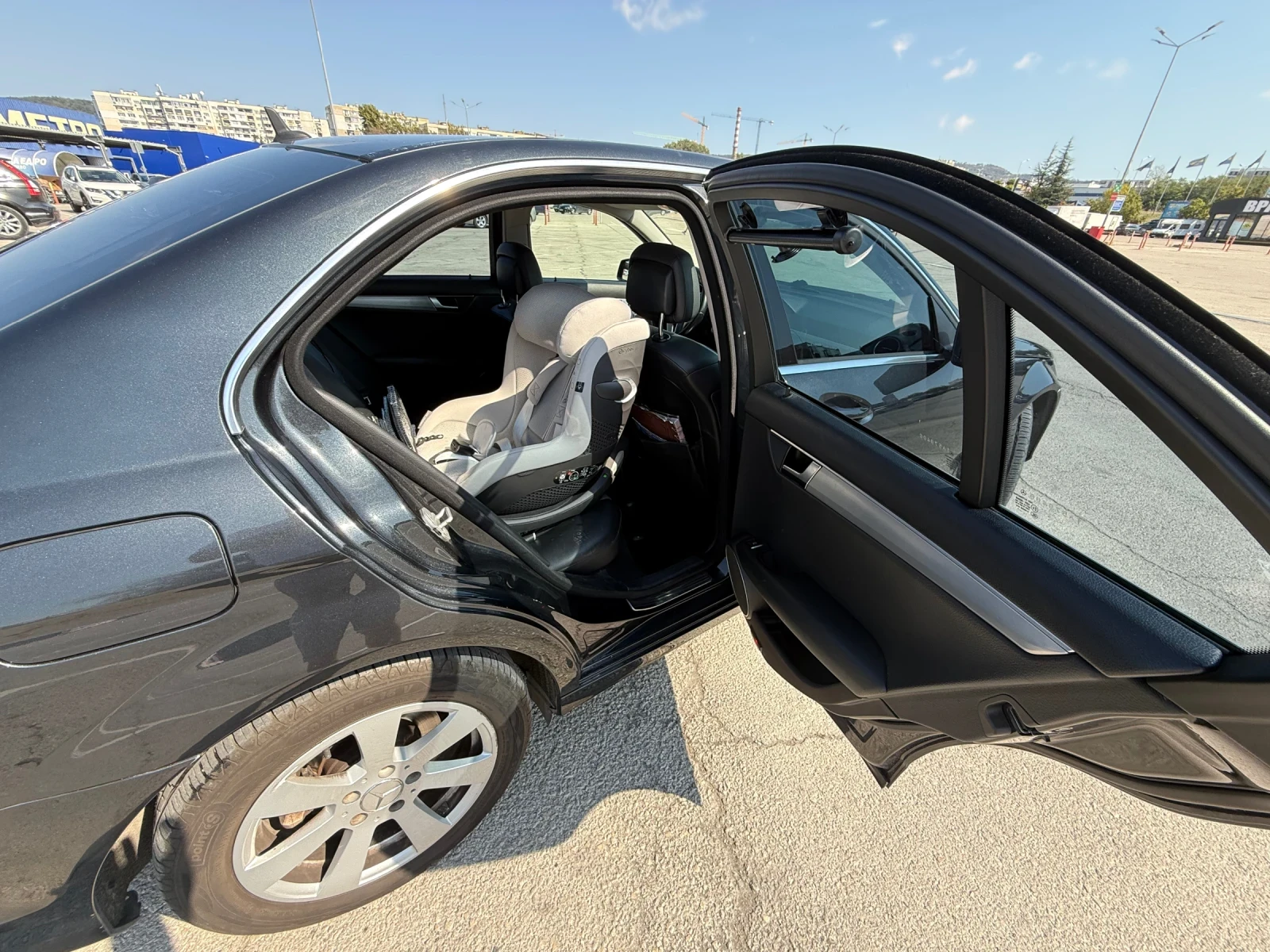 Mercedes-Benz C 220, снимка 6 - Автомобили и джипове - 56150105