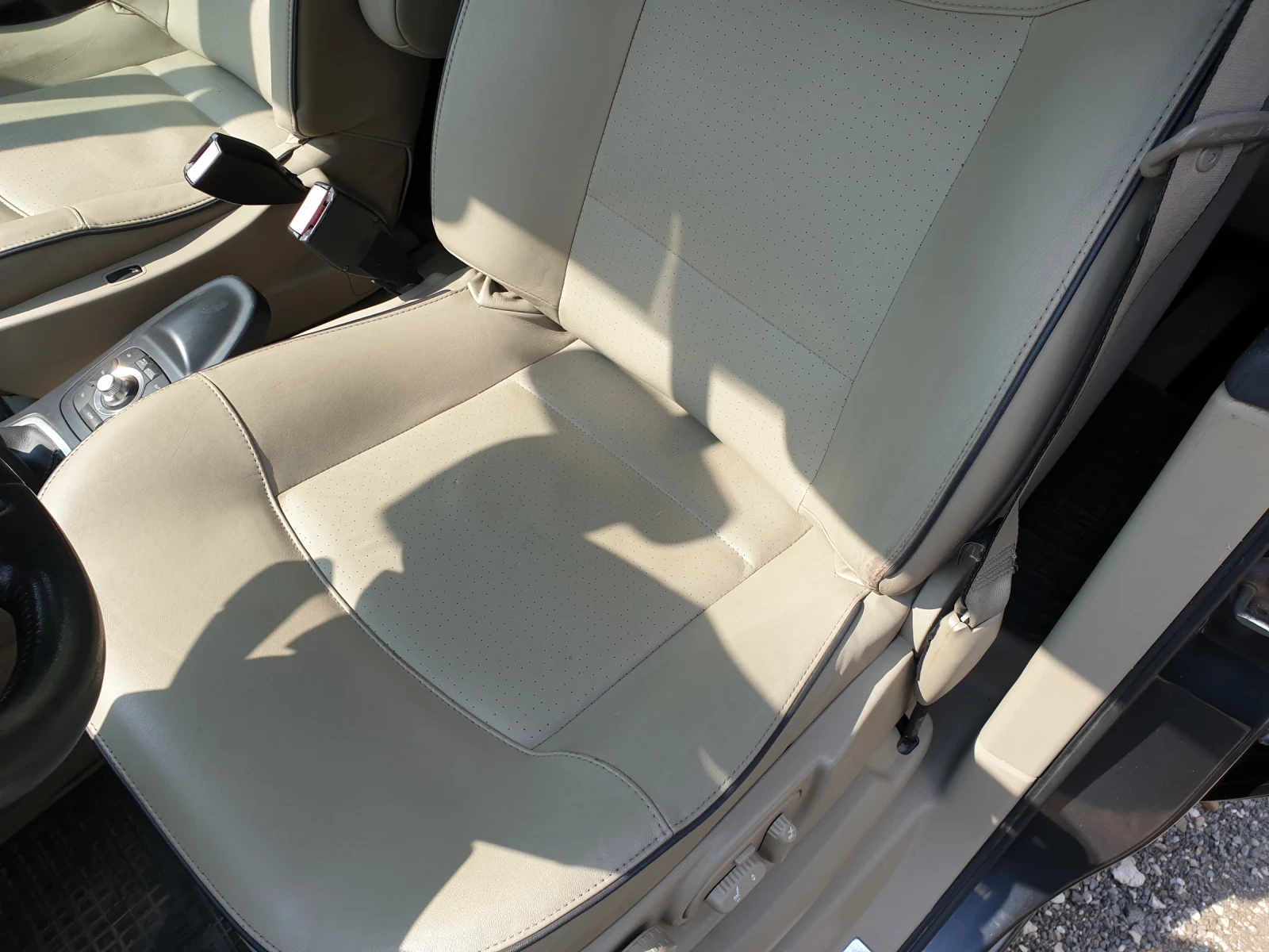 Renault Espace 2.0 DCI, снимка 7 - Автомобили и джипове - 56178120