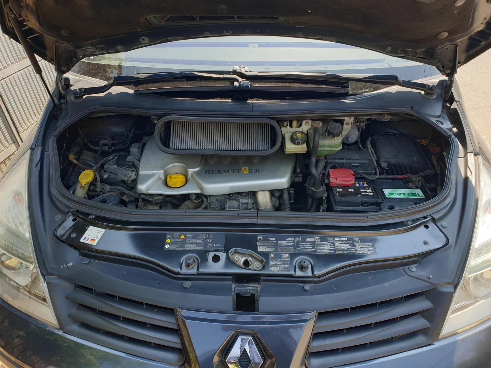 Renault Espace 2.0 DCI, снимка 15 - Автомобили и джипове - 56178120