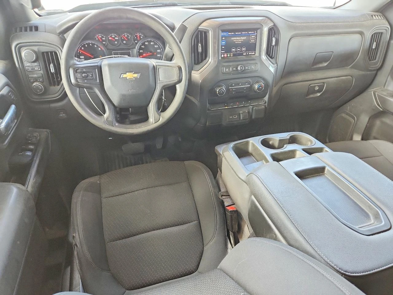 Chevrolet Silverado 2.7l K1500 Custom, снимка 8 - Автомобили и джипове - 56217307