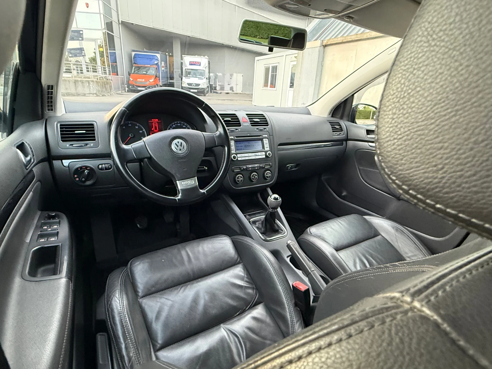 VW Golf 5  1.6 ��� ��������� | Mobile.bg � ����������� 10