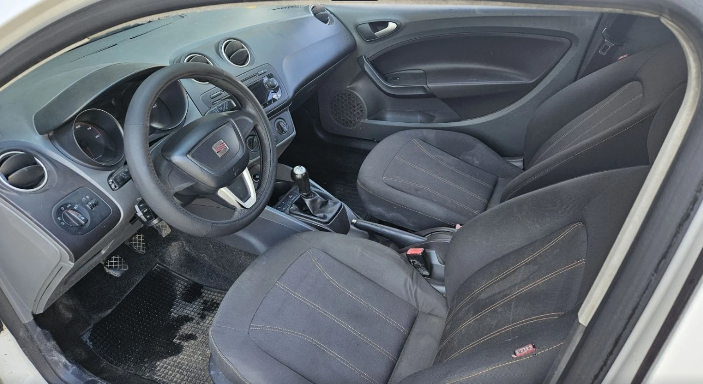 Seat Ibiza, снимка 5 - Автомобили и джипове - 56471942