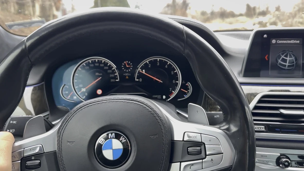 BMW 750, снимка 9 - Автомобили и джипове - 56552390