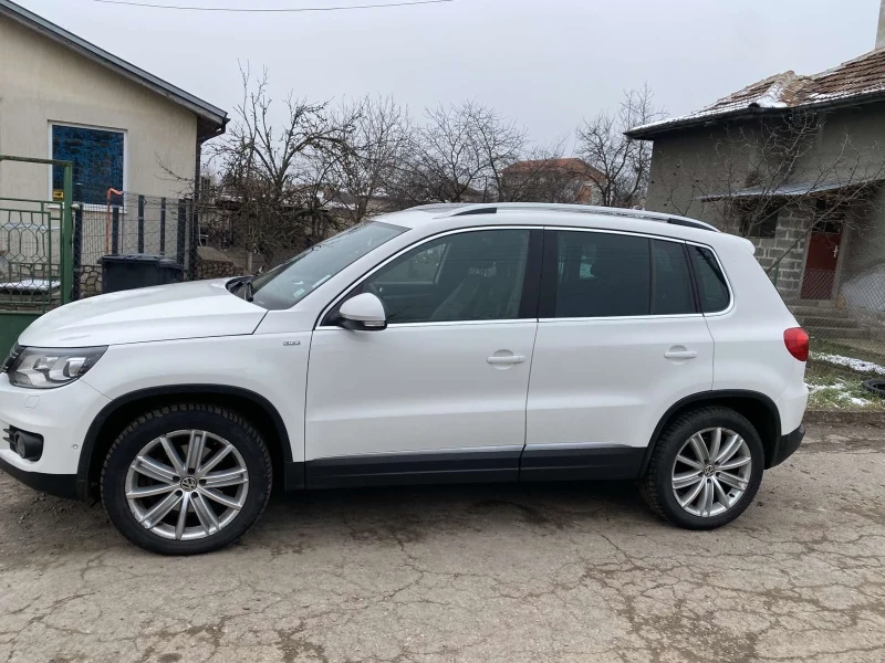 VW Tiguan 2.0 , снимка 3 - Автомобили и джипове - 48730667