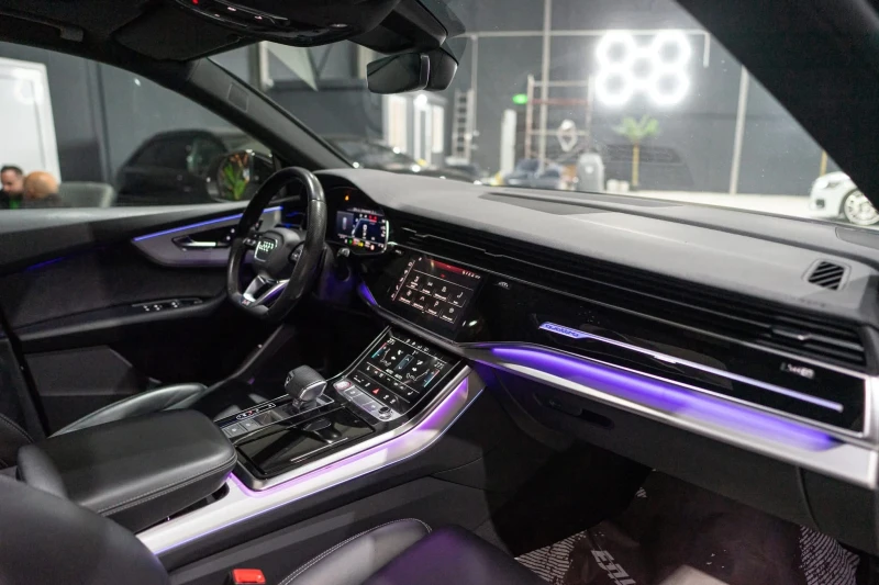Audi SQ8 4.0D QUATTRO MATRIX B&O MEGA FULL ЛИЗИНГ 100%, снимка 14 - Автомобили и джипове - 52462438