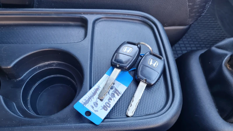 Honda Cr-v 2.0i 4x4, снимка 17 - Автомобили и джипове - 52912593