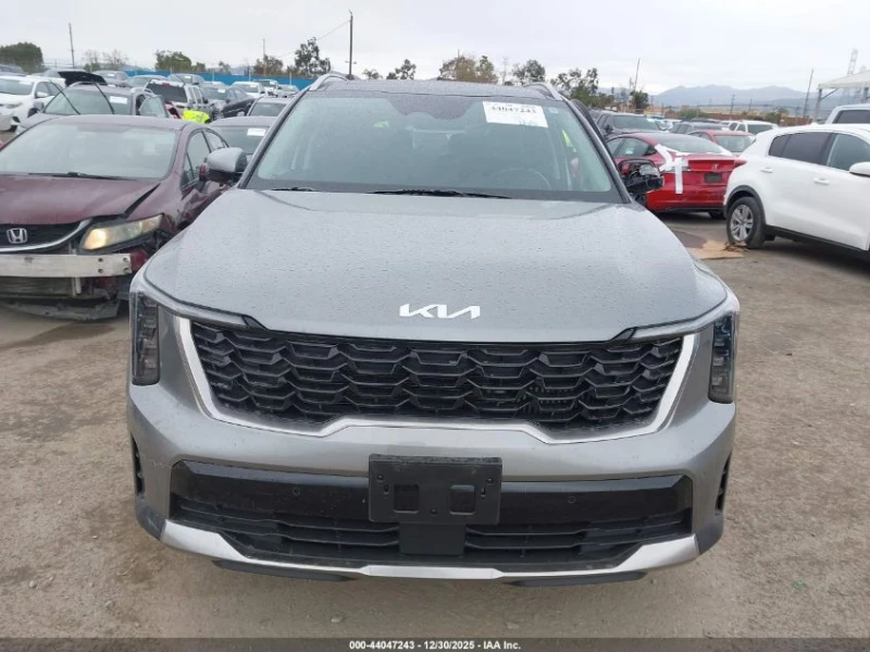 Kia Sorento 1.6l Hybrid Ex, снимка 12 - Автомобили и джипове - 53600414