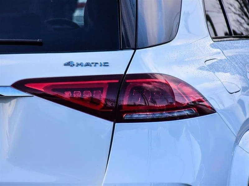 Mercedes-Benz GLE 350 * Дистроник * Burmester * Хед-ъп * , снимка 3 - Автомобили и джипове - 54043193