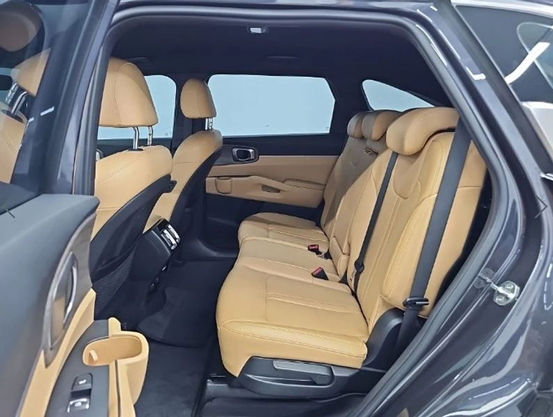 Kia Sorento HEV 1.6 2WD| DIST| КАМЕРА| ПОДГРЕВ| ОБДУХВАНЕ, снимка 12 - Автомобили и джипове - 55736730