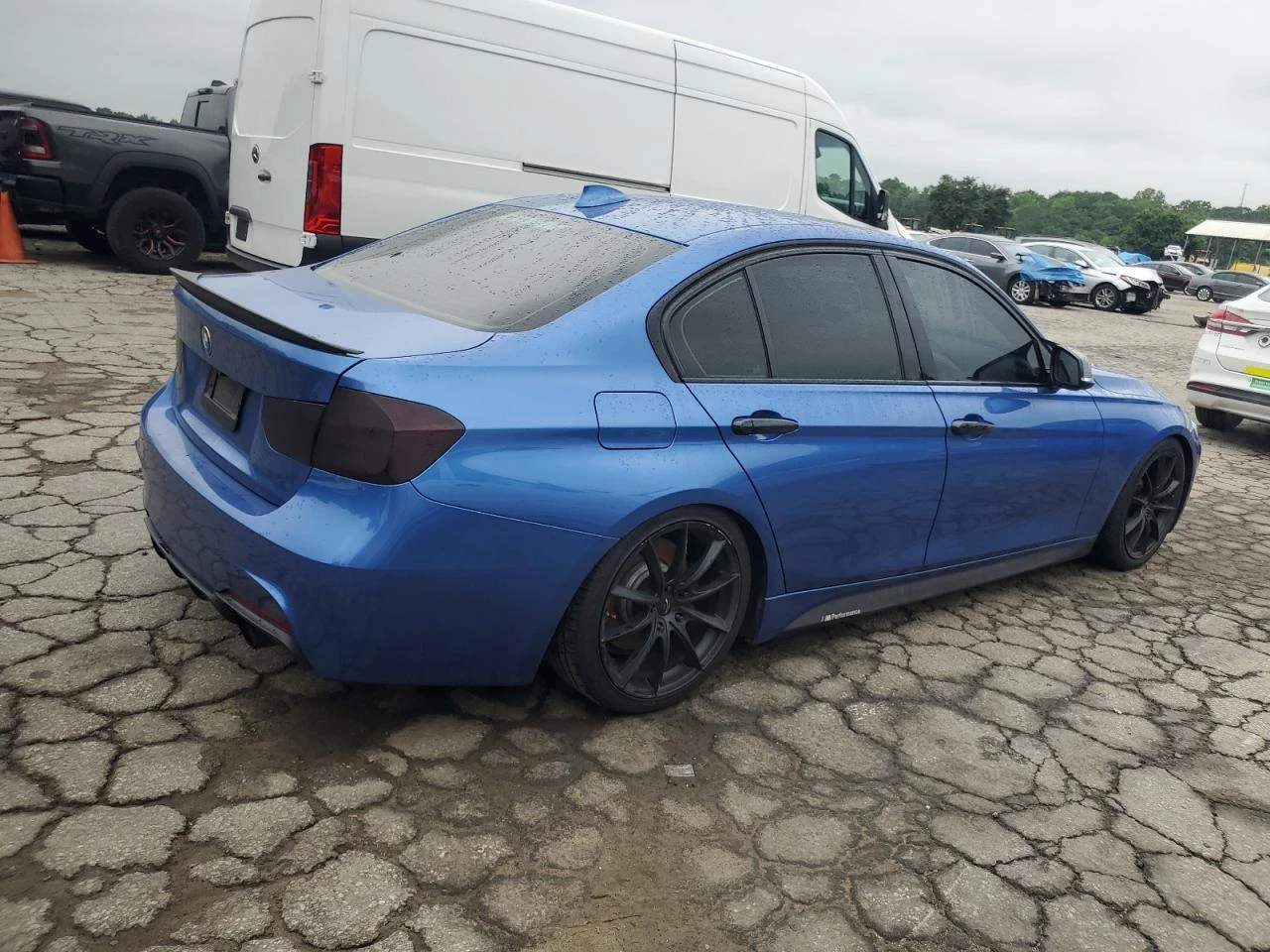 BMW 335 Цена до България - Лизинг - изображение 4