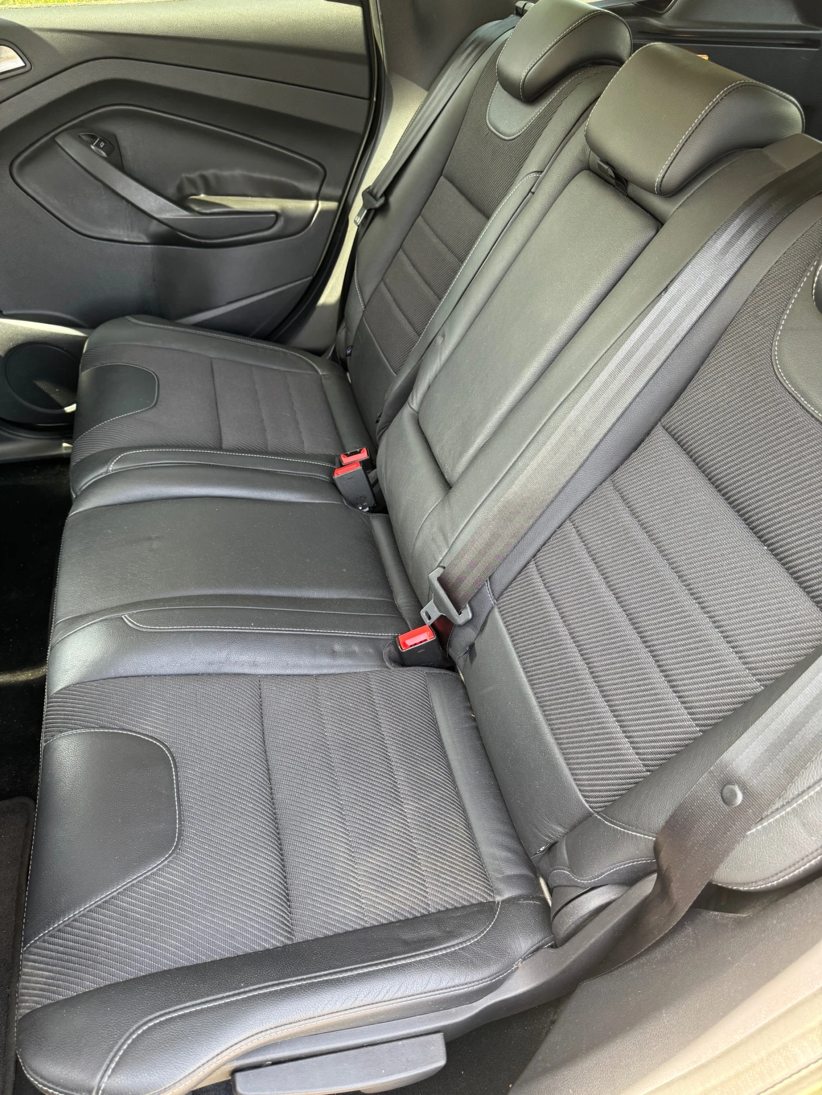 Ford Kuga 1.6 EcoB 4x4 182 hp TITANIUM ВСИЧКИ ЕКСТРИ - изображение 10