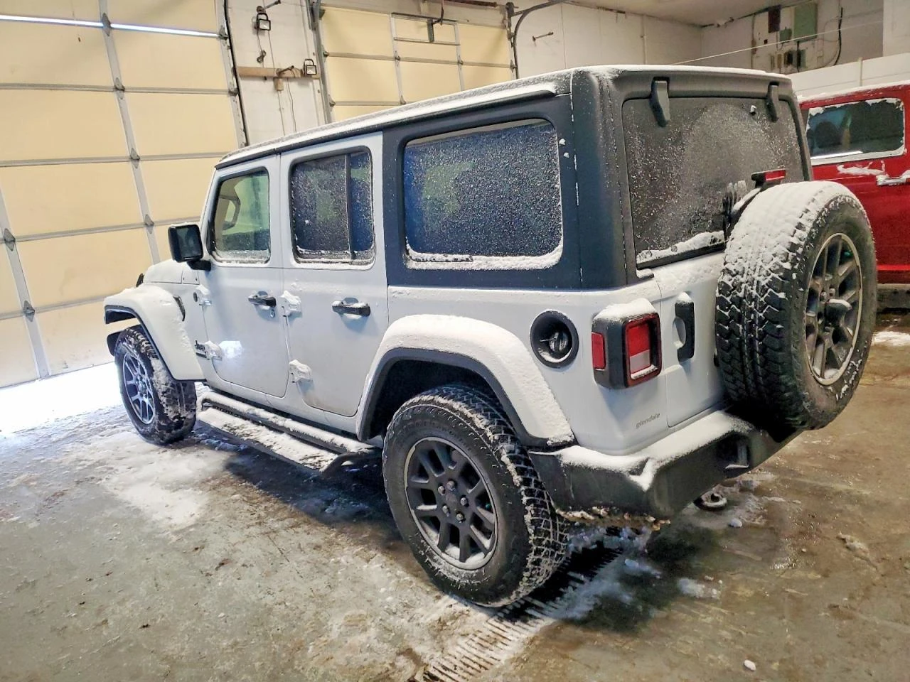 Jeep Wrangler UNLIMITED SPORT - изображение 4