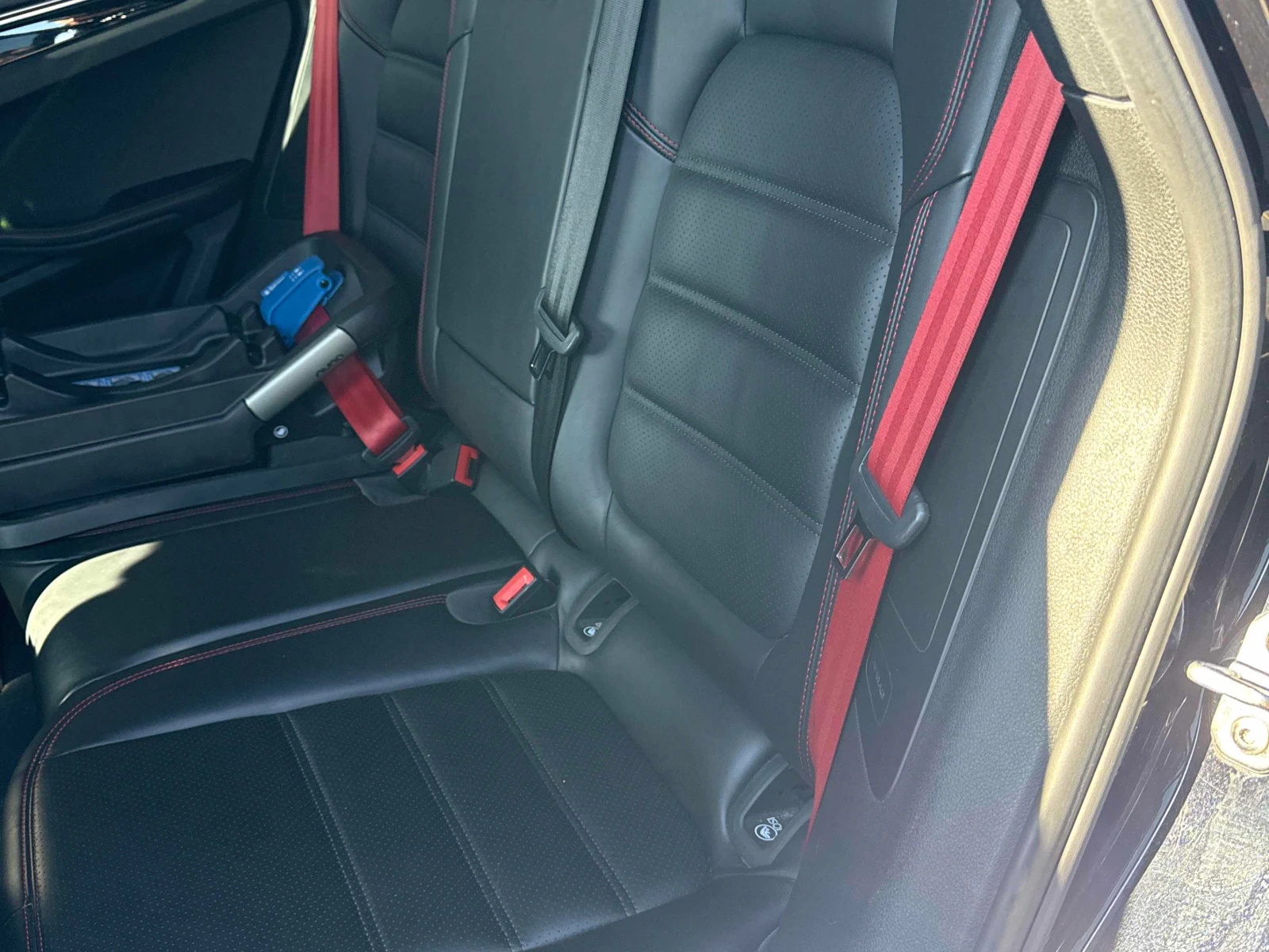 Porsche Macan GTS* Back cam* Pano* Bose* Подгрев* , снимка 10 - Автомобили и джипове - 54078372