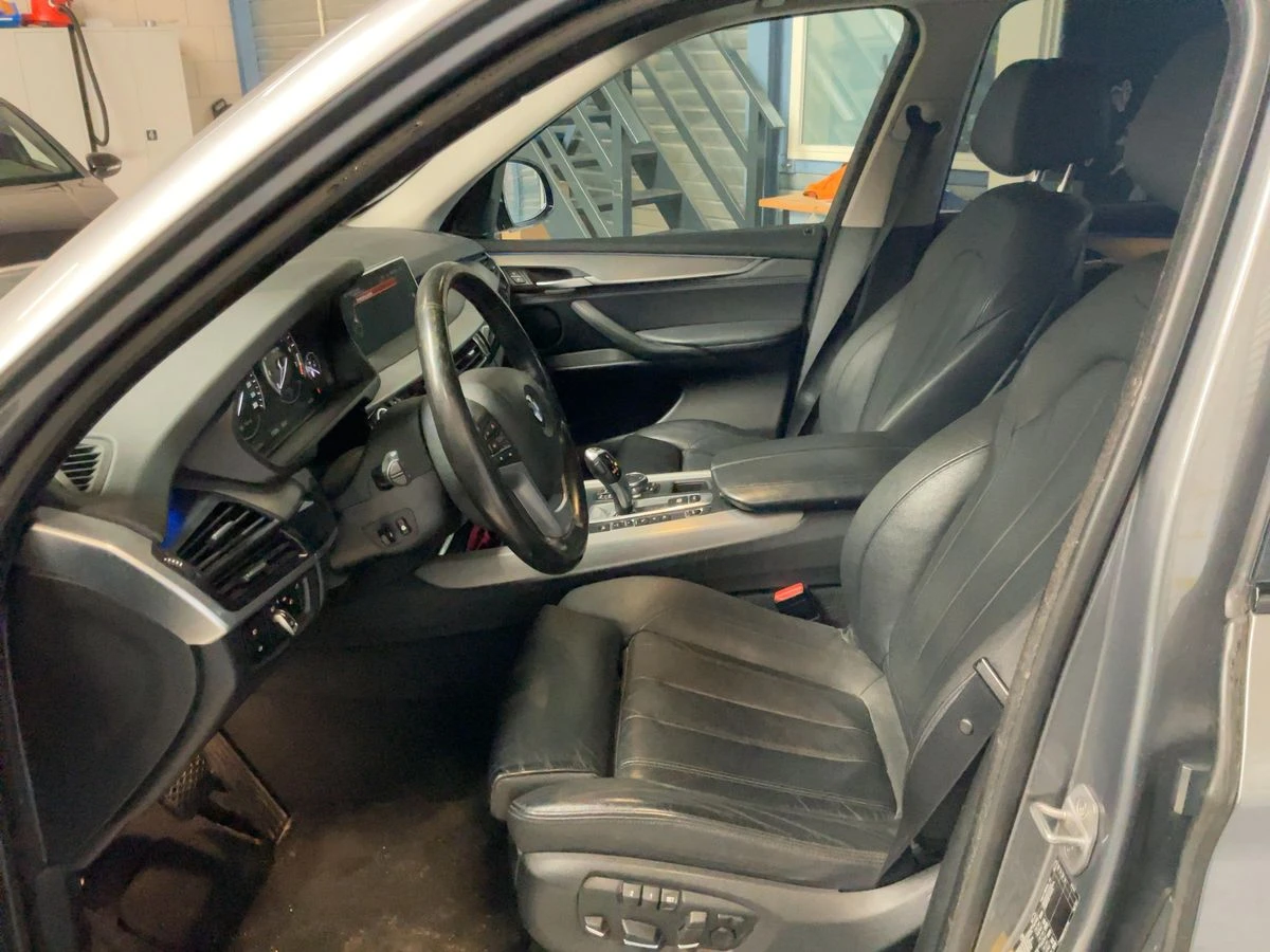 BMW X5 40e xDrive, снимка 5 - Автомобили и джипове - 54142835