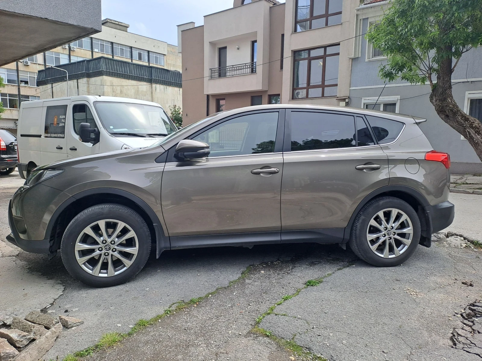 Toyota Rav4 2.0, снимка 6 - Автомобили и джипове - 54751162
