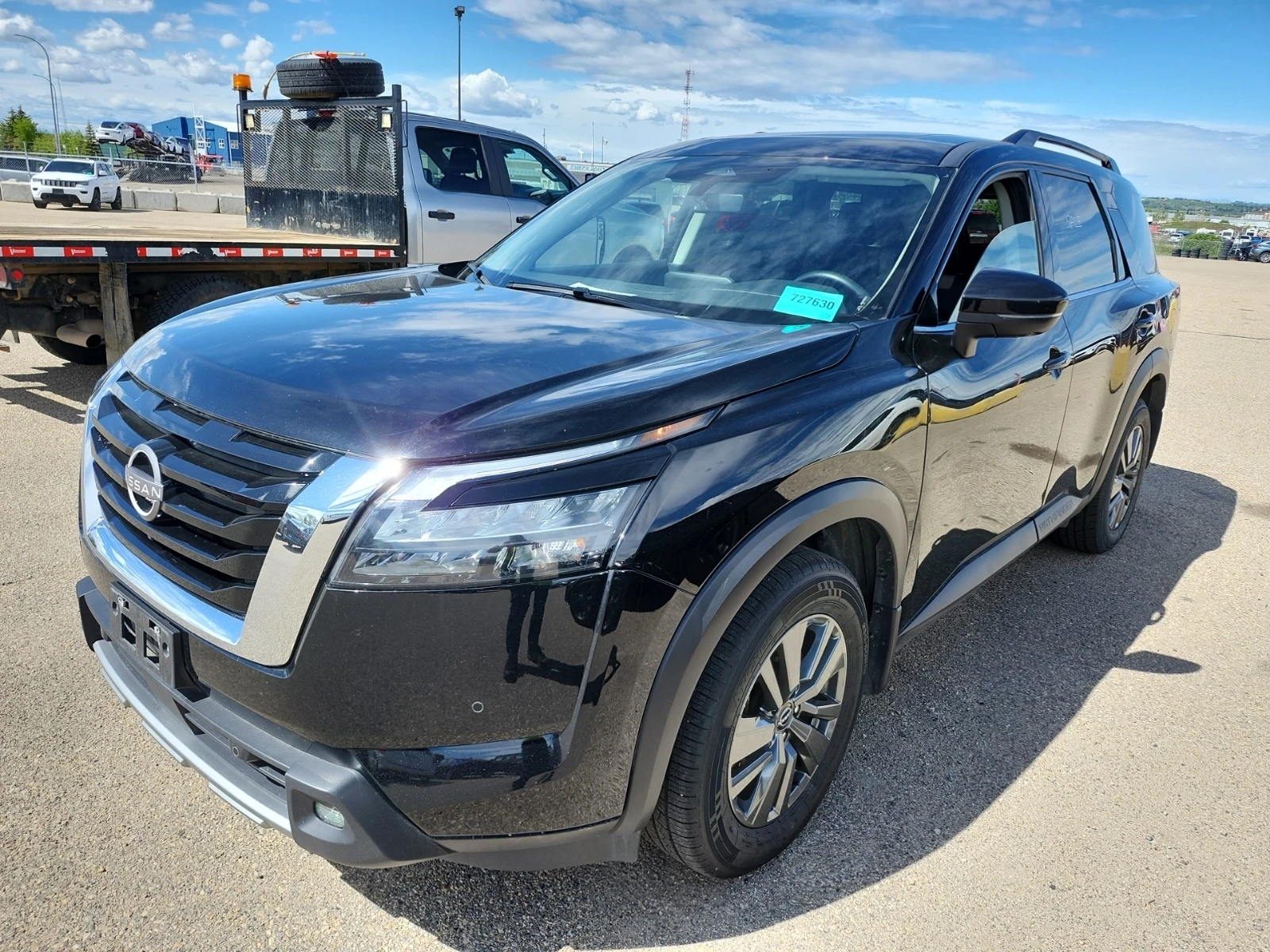 Nissan Pathfinder SV