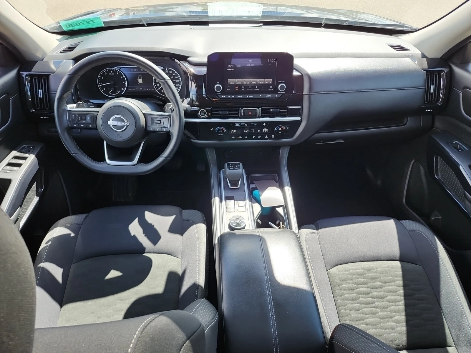 Nissan Pathfinder SV, снимка 8 - Автомобили и джипове - 54975282