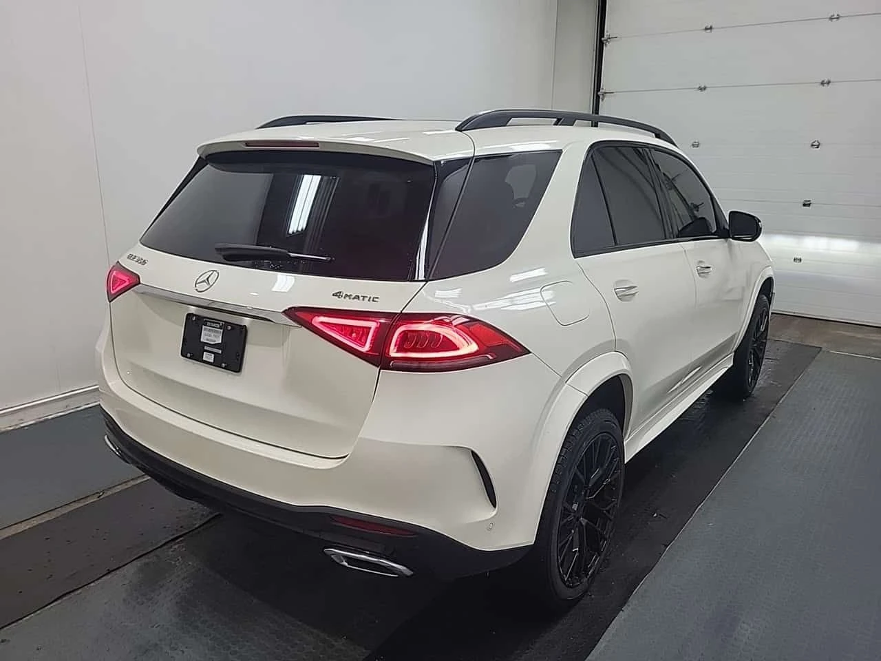 Mercedes-Benz GLE * 350 * CARFAX * ЦЕНА ДО БГ, снимка 3 - Автомобили и джипове - 55353262