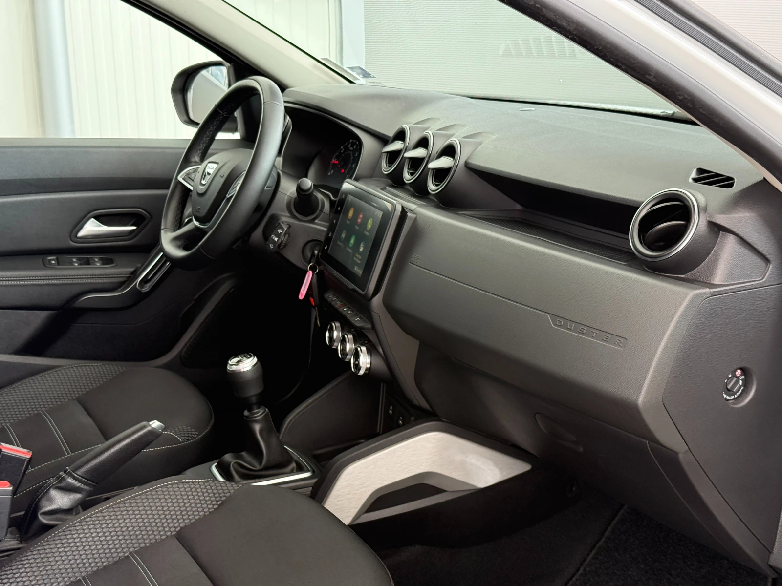 Dacia Duster 1.5 dci 4x4 върнат от Лизинг Реален пробег, снимка 7 - Автомобили и джипове - 55454019