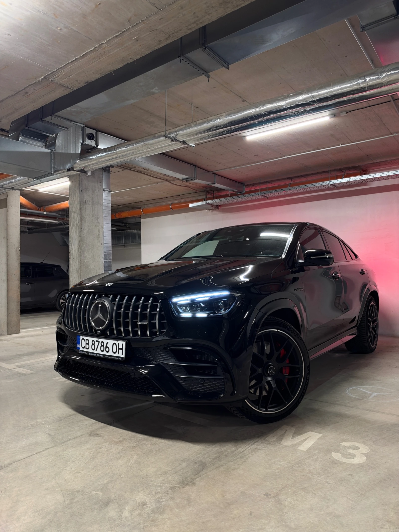 Mercedes-Benz GLE 63 S AMG ПРЕГЛЕДАНА В СИЛВЪР СТАР/CARB/DIST/PANO/BURM/360